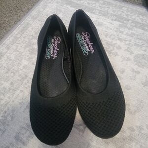 Skechers Black Flats Comfortable Slip-On Loafers